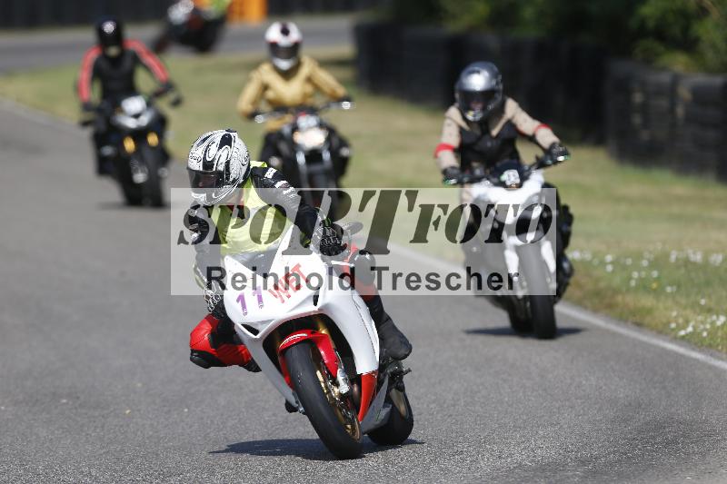 /24 16.07.2026  Cornu Master School ADR/gruen-vert/Instruktor